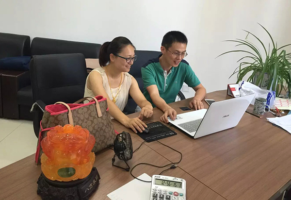 【图文】带着课程下企业③：实践为基深化课程改革