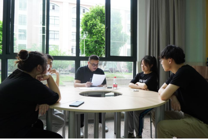 暖心！这波专场招聘，“云”端送岗，“码”上就业