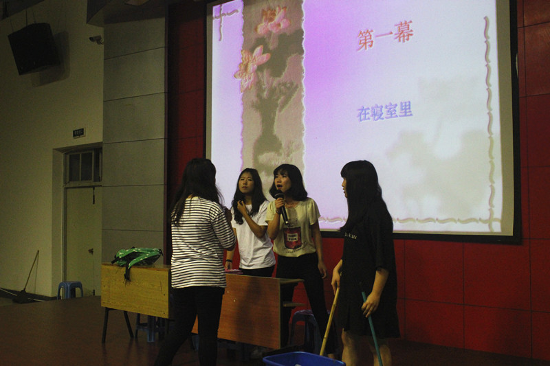 【图文】情景剧聚焦大学生“心”世界