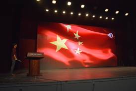 说明: E:\E\院办\简报\2018-2019学年第一学期\新生大会\照片\DSC_4631.JPG